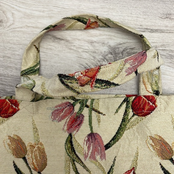 Vintage Floral Tulip Tapestry Tan Multicolor Open Top Tote Bag Approx 15" X "13" - Picture 3 of 6